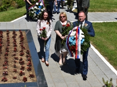 APR_8978