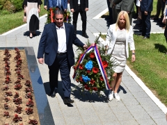 APR_9011