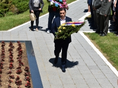 APR_9019