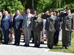 APR_9032