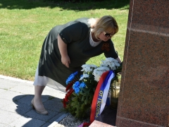 APR_9047