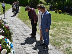 APR_9084